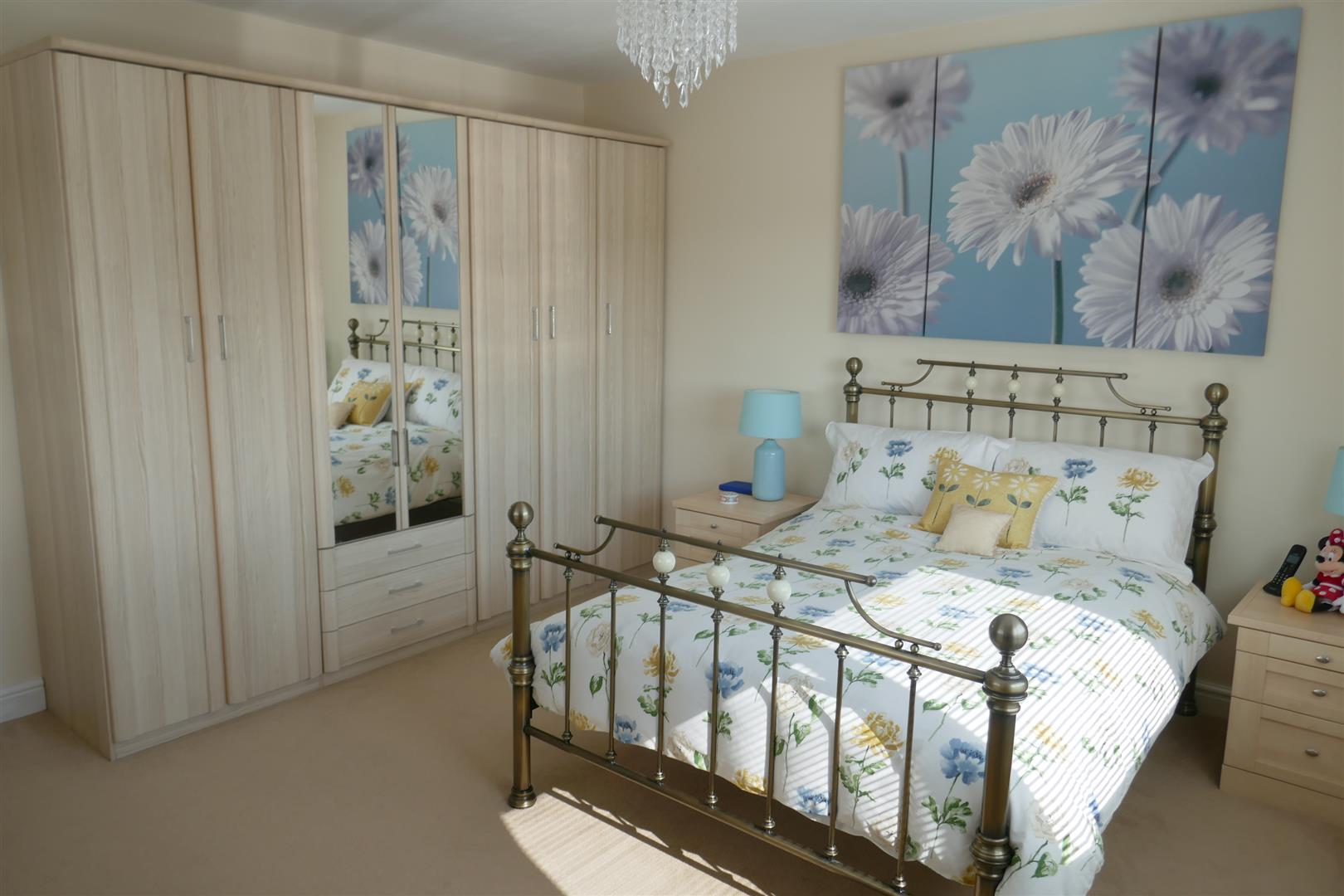 ANOTHER ROOM ASPECT
